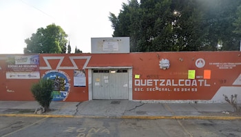 Mientras avanzan los procedimientos judiciales, comenzaron a surgir testimonios de mujeres que aseguran haber vivido situaciones similares dentro de la misma comunidad escolar. (Crédito: captura de pantalla Google maps)