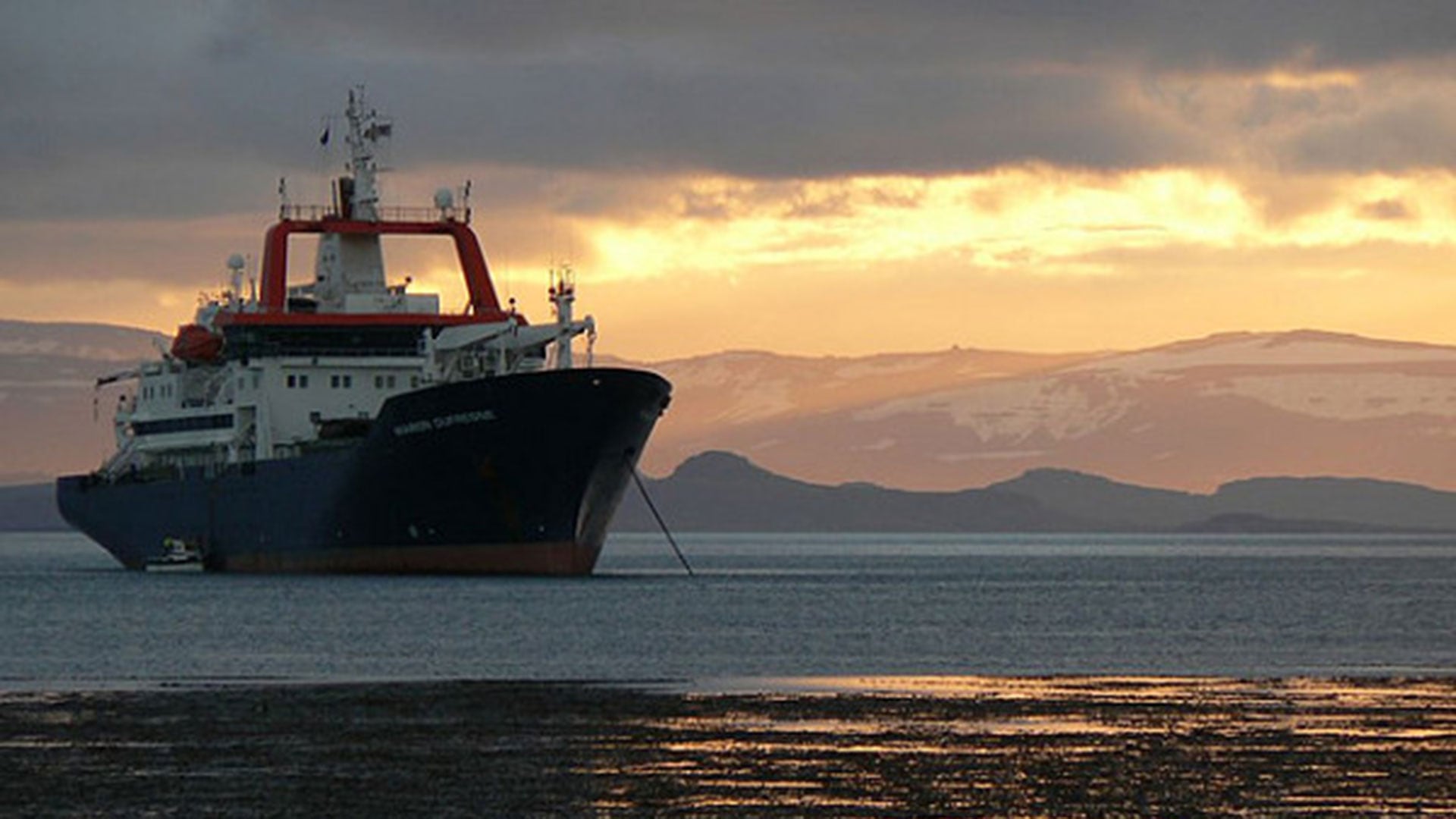 Las islas Kerguelen, en el sur del océano Índico, sólo reciben viajeros en barcos de abastecimiento que salen algunas veces por año desde la isla de Reunión
