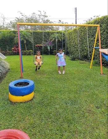 Las pequeañas Salomé y Saray