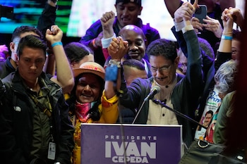 El candidato presidencial del Pacto Histórico arremetió contra el uribismo durante su acto final en la Plaza de Bolívar | (Foto AP/Fernando Vergara)
