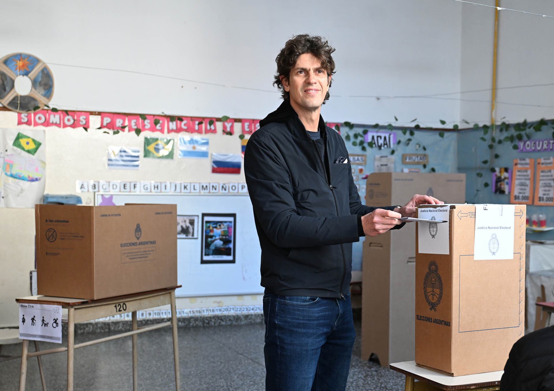 Martín Lousteau disputa la última banca de Diputados por CABA (foto Maximilano Luna)