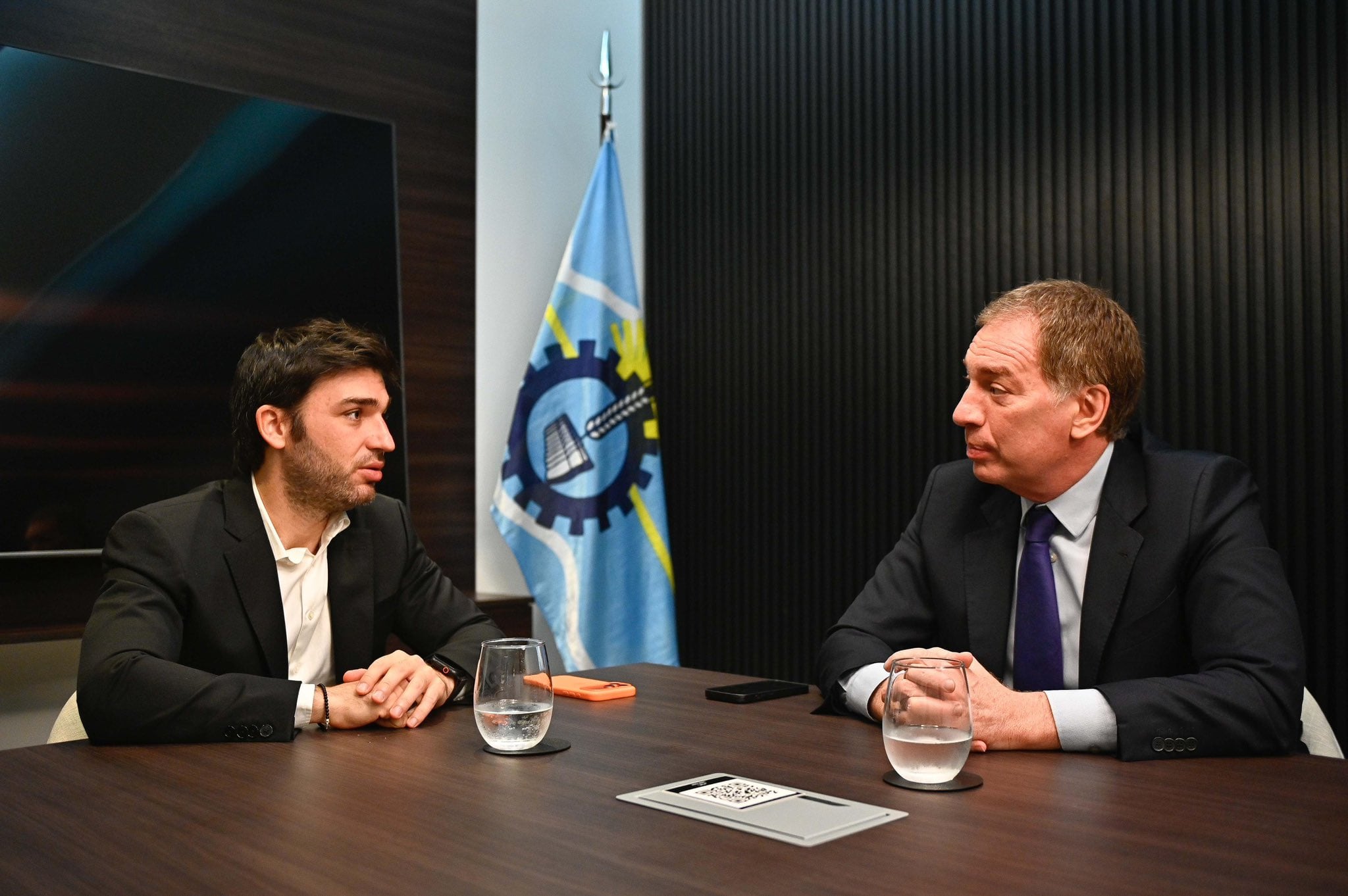 Gobierno negocia reforma laboral con gobernadores clave para conseguir votos en el Congreso