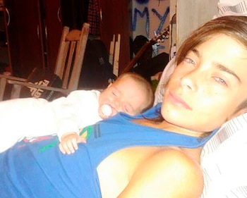 Carolina Fernández junto a Santiago