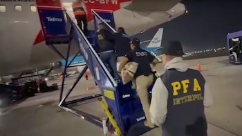 Les recriminó por el robo