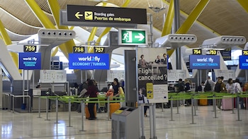España recibió 32,4 millones de pasajeros hasta abril, un 5,1% más destacando la diversificación de mercados