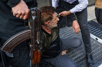 Un hombre identificado como Imad