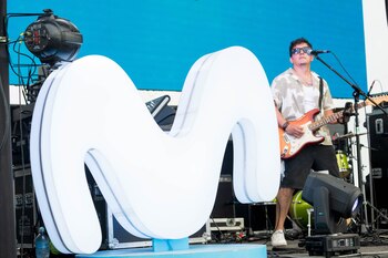 Talento peruano: La banda telonera “Randa” conectó con los veraneantes en las cuatro fechas del “Tour Música de Verano 2026” de Movistar.