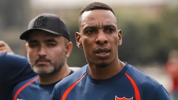 Carlos Antonio Vélez anticipó un lapidario futuro para el técnico del Medellín: “Amaranto definitivamente no ha podido”