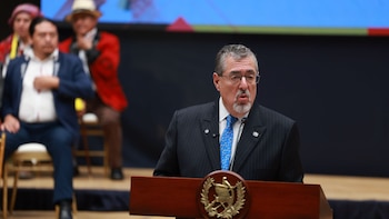 El presidente Bernardo Arévalo ofrece apoyo a Panamá tras el sismo y confirma a sus connacionales a salvo