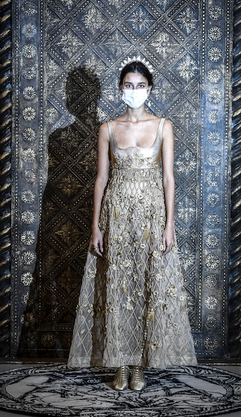 Los vestidos voluptuosos y bordados