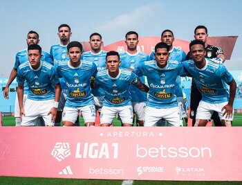 Tiago Nunes y jugadores de