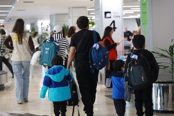 06/11/2025 Una familia nicaragüense refugiada a su llegada a Madrid.
ESPAÑA EUROPA SOCIEDAD MADRID
MINISTERIO DE INCLUSIÓN