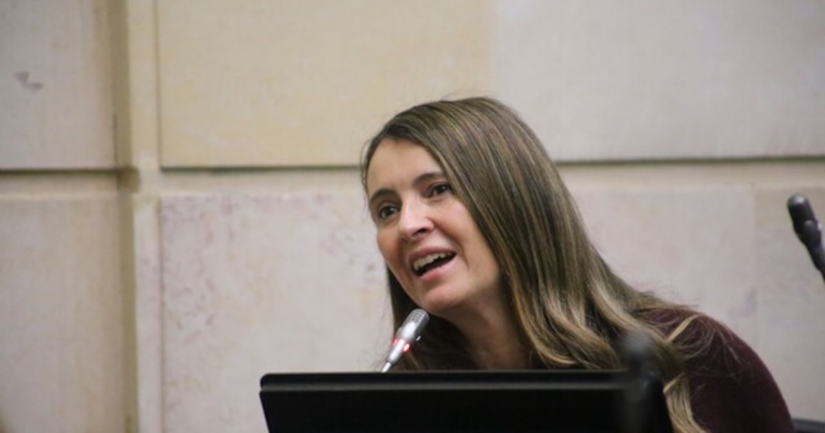 ¡Alerta Máxima! Paloma Valencia Advierte: El Gobierno Petro Sumirá a Colombia en una Crisis Económica Sin Precedentes