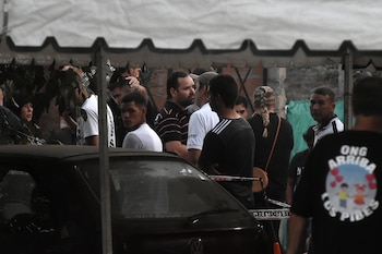 Familiares, amigos e integrantes de