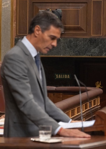 02/10/2026 El presidente del Gobierno, Pedro Sánchez, durante una sesión plenaria, en el Congreso de los Diputados, a 2 de octubre de 2026, en Madrid (España). El Congreso vota hoy la convalidación o derogación de los dos Reales Decretos en materia de vivienda publicados por el Gobierno esta semana en el BOE. En concreto se tratan del Real Decreto-ley 26/2026, de 29 de septiembre, por el que se adoptan medidas urgentes para la protección de la función social de la vivienda y la ampliación de la oferta de vivienda asequible, y del Real Decreto-ley 27/2026, de 29 de septiembre, por el que se adoptan medidas urgentes para reforzar la estabilidad de los contratos de arrendamiento de vivienda habitual.
POLITICA
Eduardo Parra - Europa Press