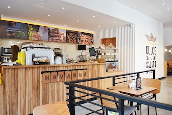 Café Martínez (local en PAraguay) y Havanna