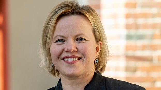 La neuróloga de Harvard, Natalia Rost, expuso el plan global de salud cerebral ante líderes científicos en Buenos Aires