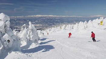 Expertos aconsejan preparación física, hidratación