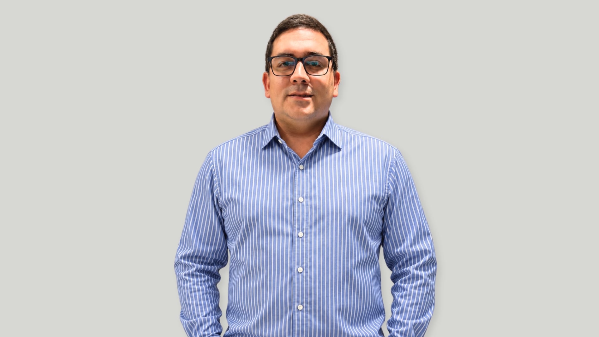 Alejandro Hurtado es operador analista de comercio exterior en empresa minera (Foto: Movant Connection)