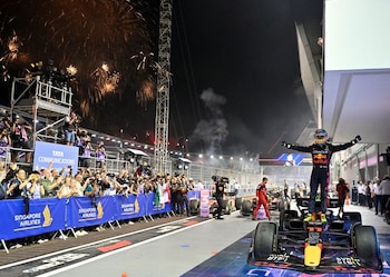 Sergio "Checo" Pérez festeja sobre