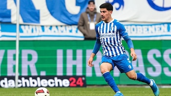 Felipe Chávez se luce en DFB Pokal: asistencia en Bayern Múnich vs Magdeburgo, en Allianz Arena, por la Segunda Ronda de Copa Alemana
