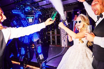 La novia hace un turno