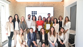 Enfermera desarrolla una férula bucal que detecta el riesgo de broncoaspiración en pacientes vulnerables