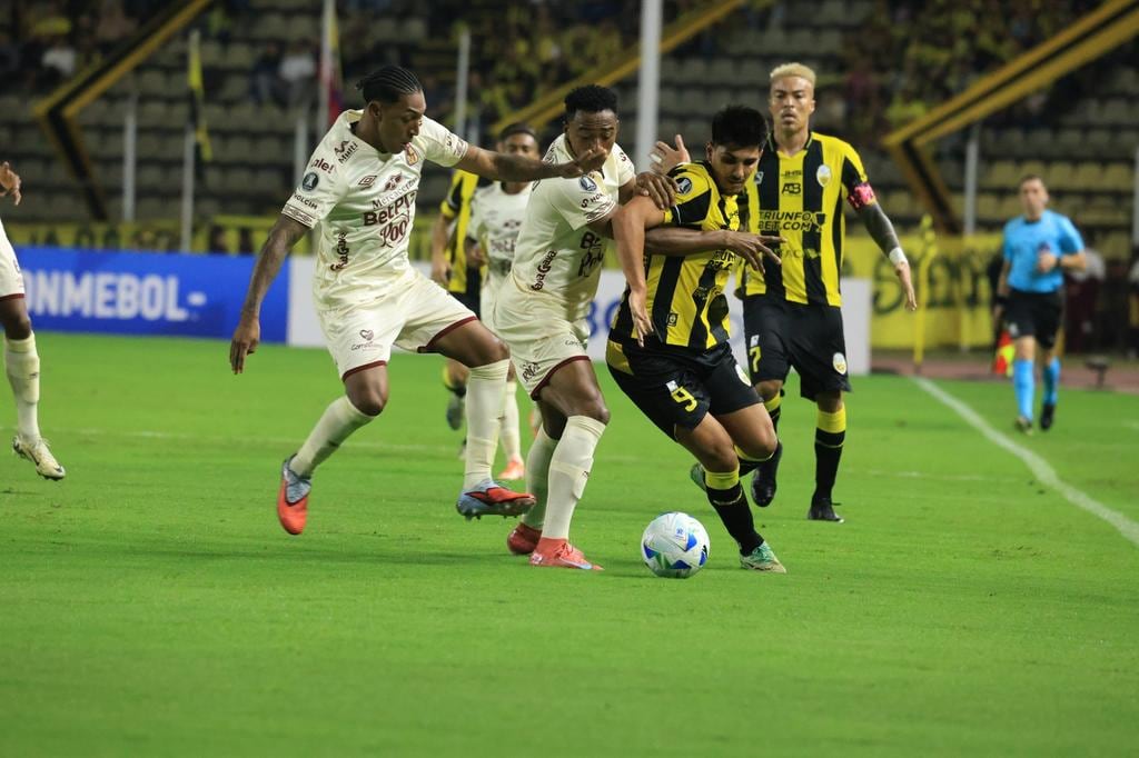 Deportivo Táchira recibió en San Cristobal al Deportes Tolima, en la ida de la fase previa de la Copa Libertadores 2026 - crédito @dvotachira/X