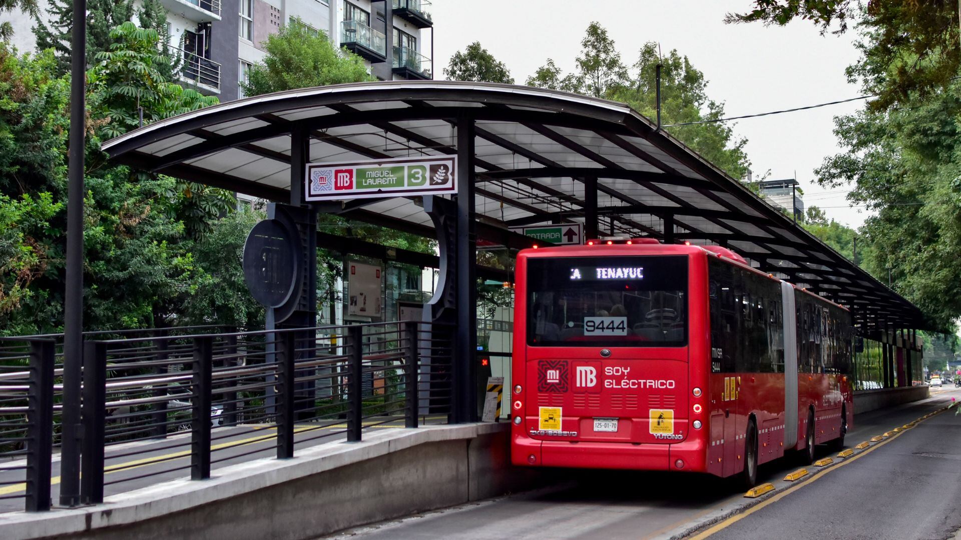 Constantemente, el Metrobús de la CDMX realiza trabajos de mantenimiento en diferentes estaciones. Foto: X/ @MetrobusCDMX.