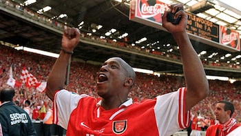 De un barrio marginal a ídolo del fútbol inglés: cómo será el biopic de Ian Wright que producirá Stormzy