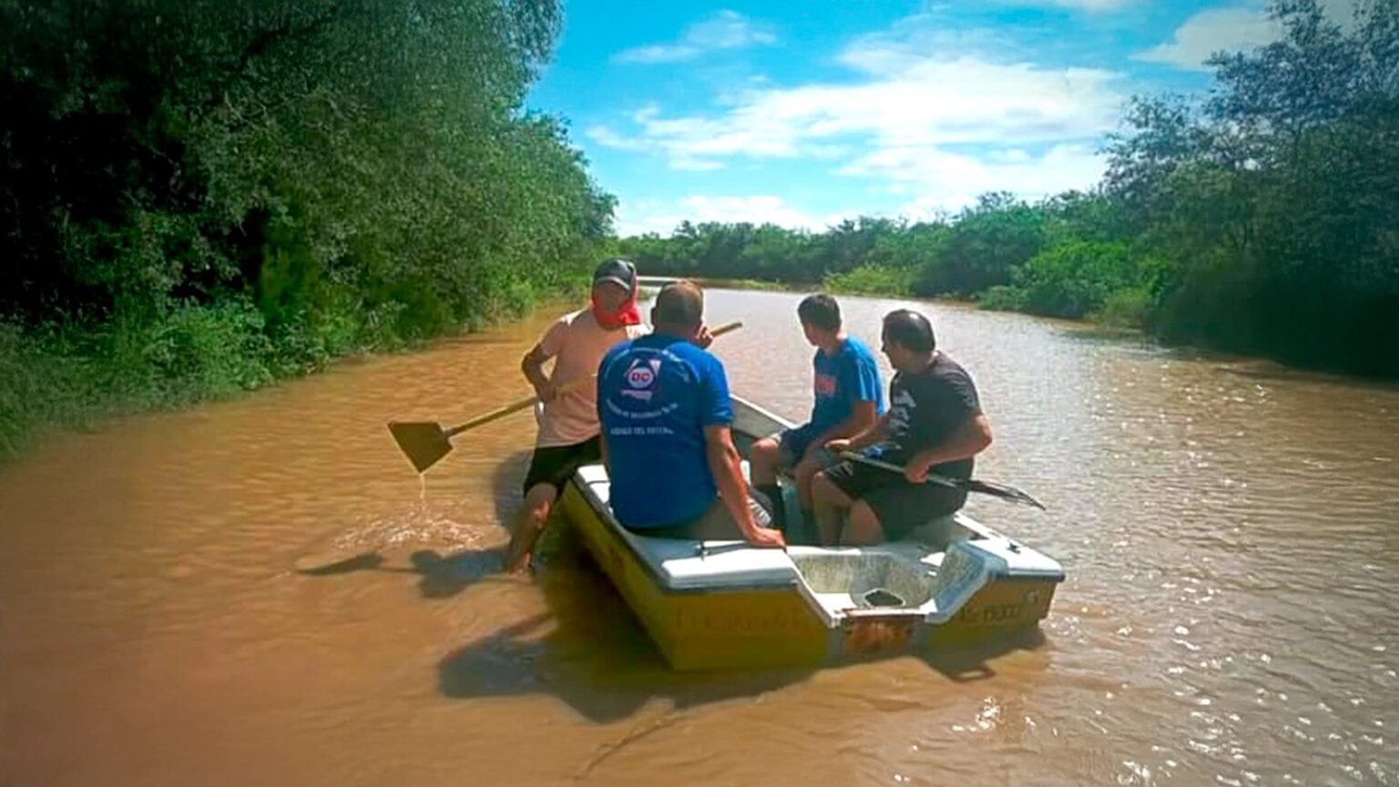 El avance del agua provocó la pérdida de animales y bienes esenciales en comunidades rurales de Atamisqui