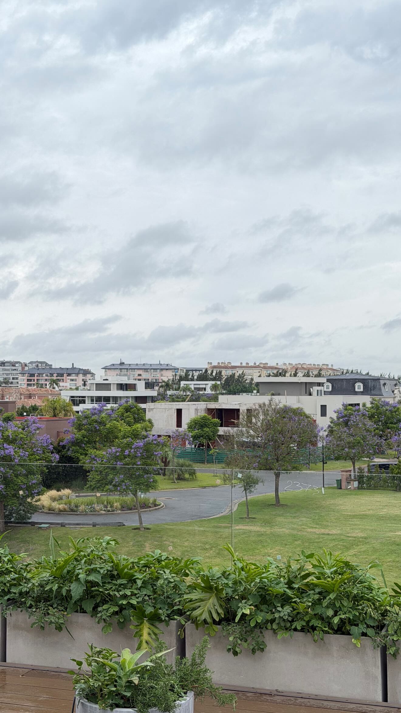 La vista desde uno de los balcones de la lujosa propiedad de Wanda Nara en Nordelta