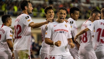 Sevilla confirmó que negocia a Chicharito Hernández con un club de la MLS: “Él decidió salir”