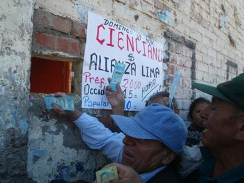 Los futbolistas iniciaron la huelga