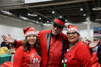 Richard Reyes sale disfrazado de