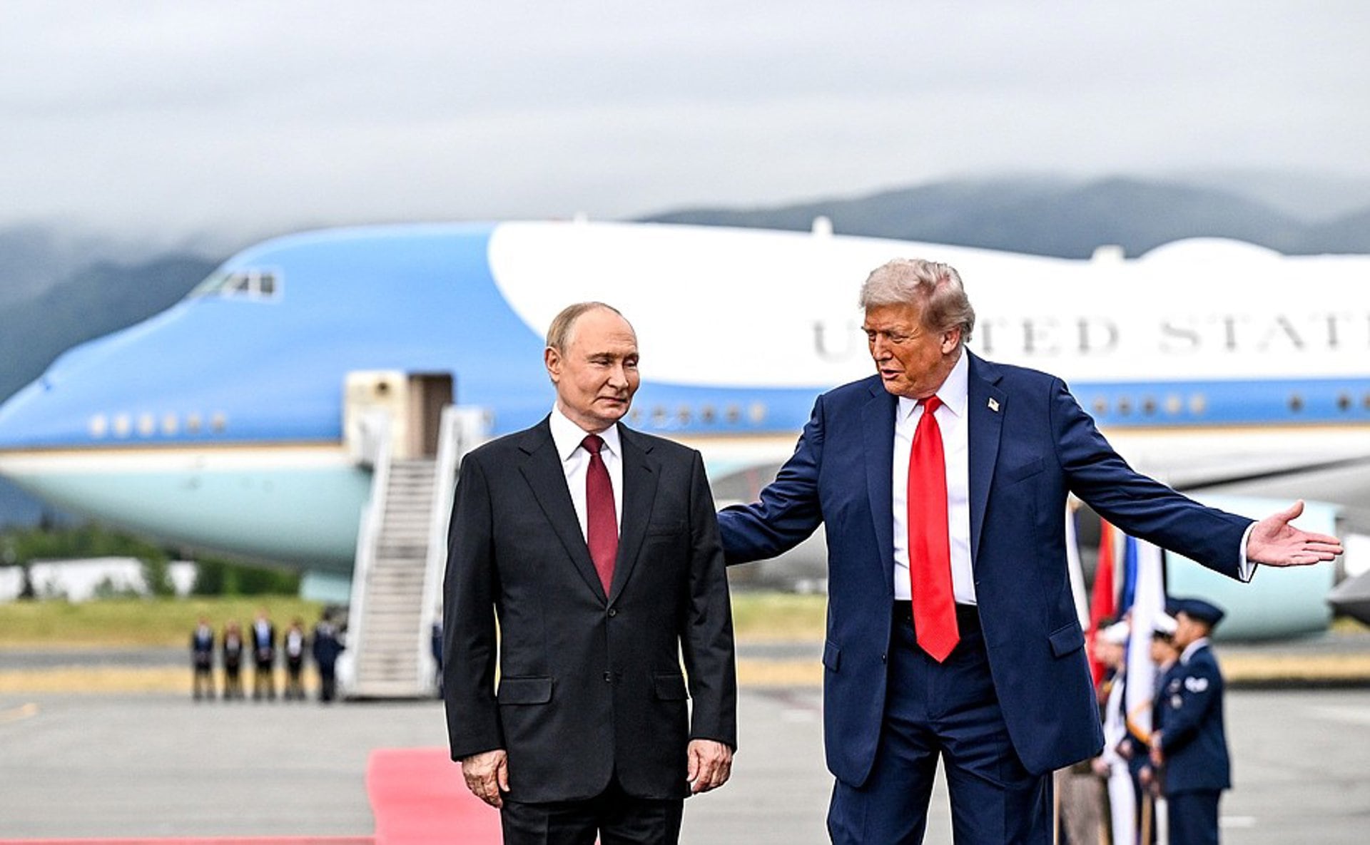 Trump mantuvo una llamada “positiva” con Putin tras reunirse con Zelensky en Florida y destacó avances hacia la paz en Ucrania