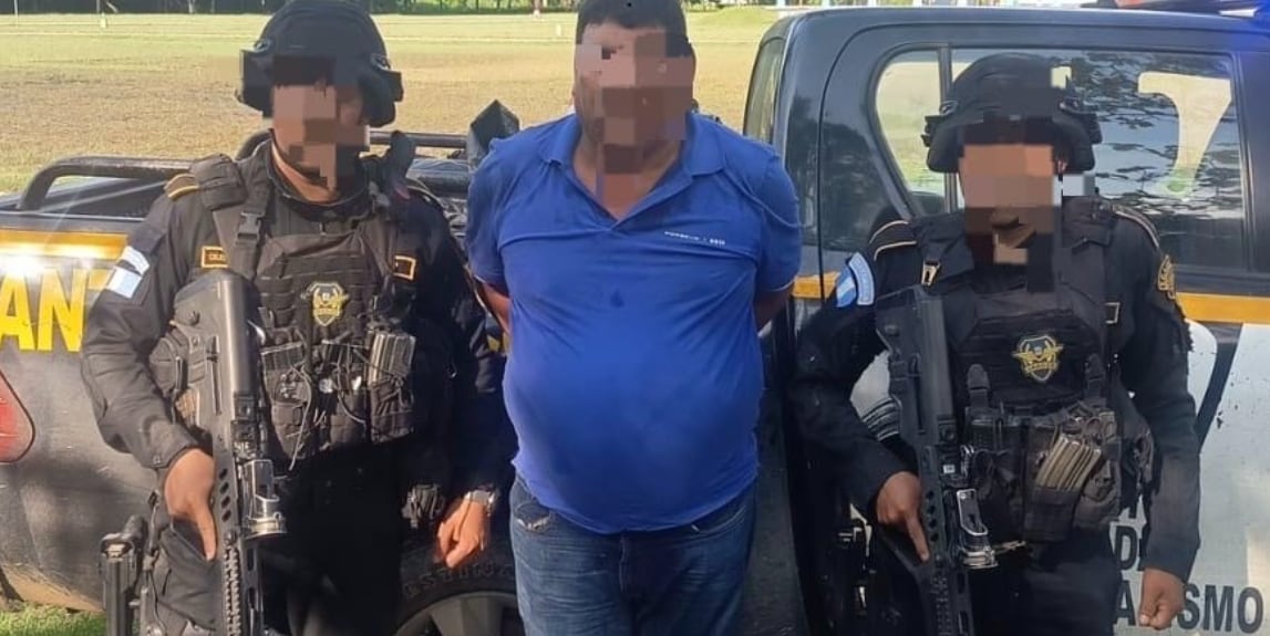 La Policía Nacional Civil de Guatemala capturó en Playa Grande, Ixcán, Quiché, a Jesús Antonio “N”, requerido por Estados Unidos por narcotráfico. (Cortesía: Ministerio de Gobernación)