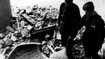 Hace 76 años caía en