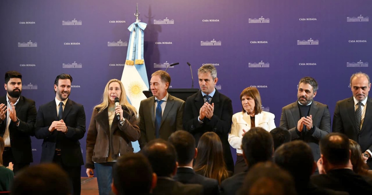 Karina Milei centraliza el mando político y Javier Milei relanza la agenda legislativa en Casa Rosada