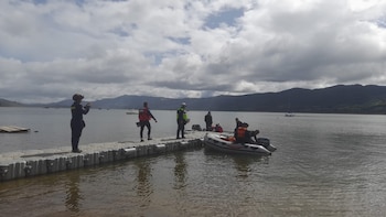 Colisión de lanchas en el embalse de Tominé dejó a una mujer desaparecida: restringen acceso y mantienen operativo de búsqueda en Guatavita