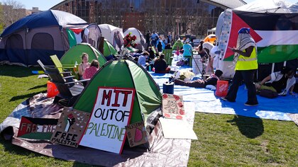Harvard y el MIT amenazaron con suspender a los estudiantes que no abandonen las protestas en contra de la guerra en Gaza