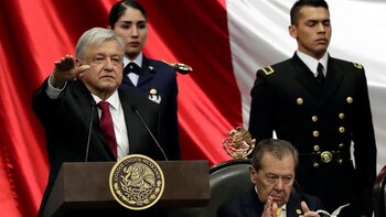 López Obrador toma posesión como