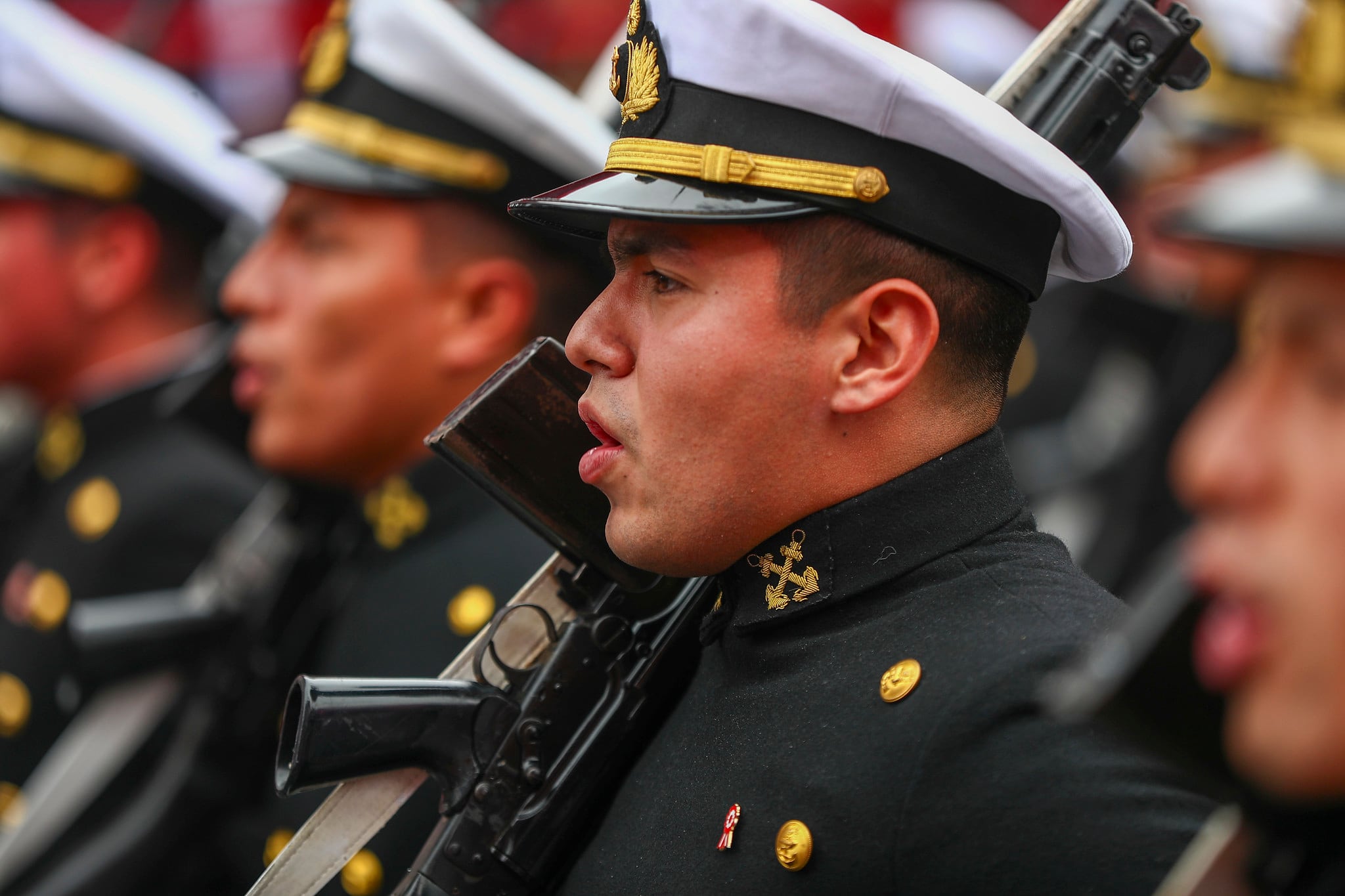 El Congreso promulgó la Ley N° 32561 que iguala la pensión de militares y policías peruanos al 100% de su sueldo activo tras 30 años de servicio. | Presidencia Perú /Flickr