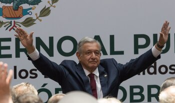 Andrés Manuel López Obrador durante