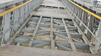 Joven cayó de puente de