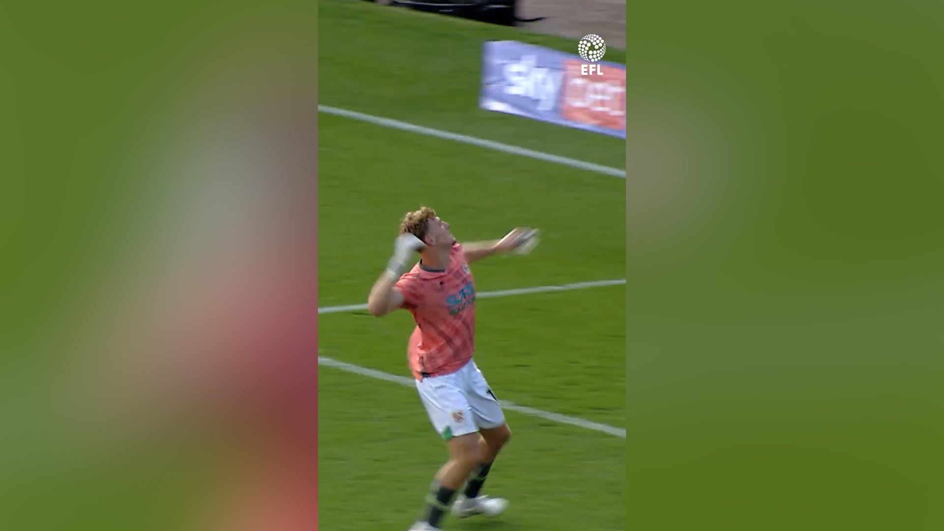 La emoción de Bobby Faulkner tras ser el héroe de su equipo en el choque ante Port Vale