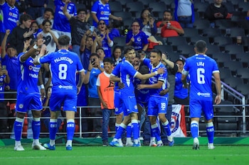 Ebere anotó el gol que le dio el triunfo a La Máquina ante Puebla en su regreso al Estadio Azteca. (X/ @CruzAzul)