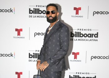 El cantante puertorriqueño Eladio Carrión,