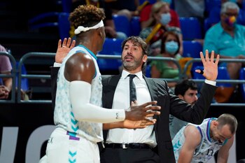 El entrenador del Bilbao Basket,