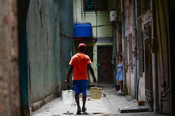 Edificios desahuciados de Cuba, cientos de cubanos viven en estos edificios inseguros